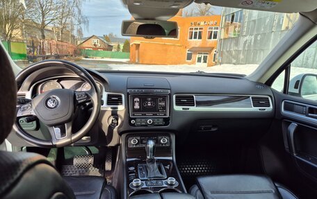 Volkswagen Touareg III, 2015 год, 2 500 000 рублей, 22 фотография