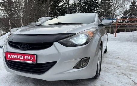 Hyundai Avante, 2011 год, 1 000 000 рублей, 3 фотография