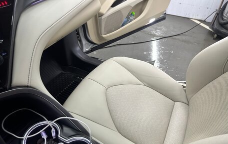 Toyota Camry, 2021 год, 3 450 000 рублей, 4 фотография