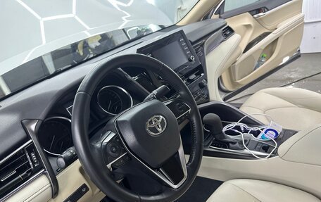 Toyota Camry, 2021 год, 3 450 000 рублей, 12 фотография