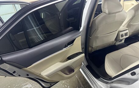 Toyota Camry, 2021 год, 3 450 000 рублей, 14 фотография