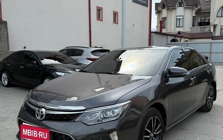 Toyota Camry, 2013 год, 1 390 000 рублей, 6 фотография