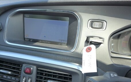 Volvo V40 II рестайлинг, 2014 год, 1 180 000 рублей, 14 фотография