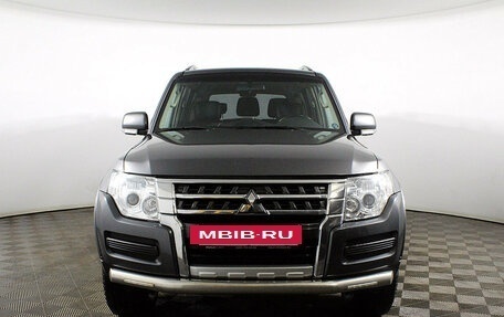 Mitsubishi Pajero IV, 2015 год, 2 247 000 рублей, 2 фотография