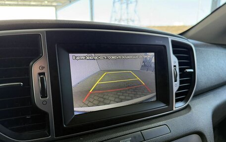 KIA Sportage IV рестайлинг, 2018 год, 2 099 000 рублей, 15 фотография