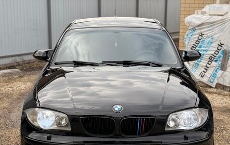 BMW 1 серия, 2006 год, 599 000 рублей, 3 фотография