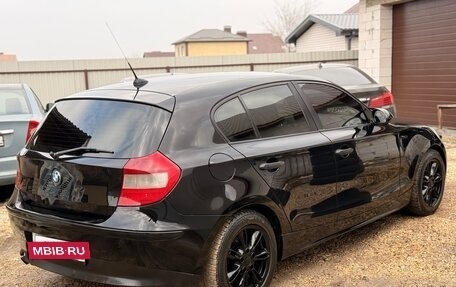 BMW 1 серия, 2006 год, 599 000 рублей, 13 фотография