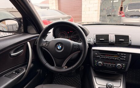 BMW 1 серия, 2006 год, 599 000 рублей, 30 фотография