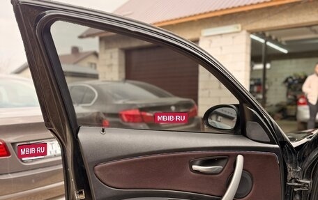 BMW 1 серия, 2006 год, 599 000 рублей, 21 фотография