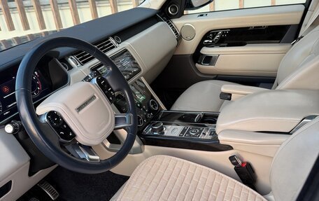 Land Rover Range Rover IV рестайлинг, 2018 год, 5 950 000 рублей, 6 фотография