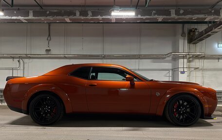 Dodge Challenger III рестайлинг 2, 2022 год, 15 990 000 рублей, 5 фотография