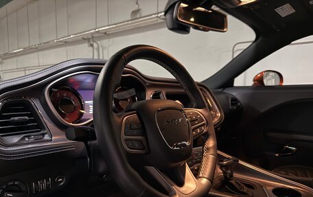 Dodge Challenger III рестайлинг 2, 2022 год, 15 990 000 рублей, 20 фотография