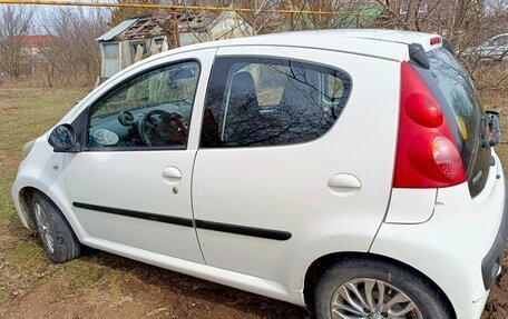 Peugeot 107 I рестайлинг, 2011 год, 535 000 рублей, 4 фотография