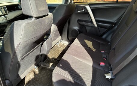 Toyota RAV4, 2015 год, 1 889 000 рублей, 8 фотография