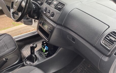 Skoda Fabia II, 2010 год, 320 000 рублей, 8 фотография