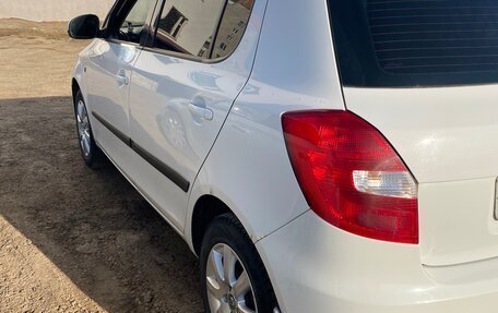 Skoda Fabia II, 2010 год, 320 000 рублей, 7 фотография