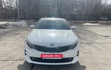 KIA Optima IV, 2018 год, 1 650 000 рублей, 2 фотография