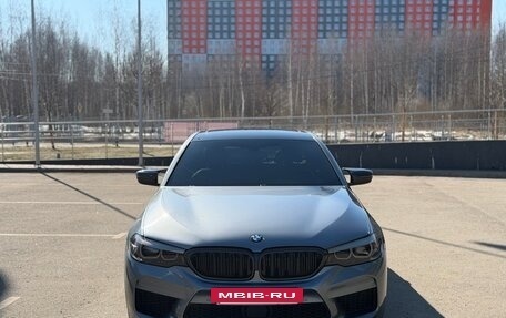 BMW 5 серия, 2018 год, 3 770 000 рублей, 2 фотография