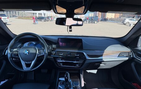 BMW 5 серия, 2018 год, 3 770 000 рублей, 15 фотография