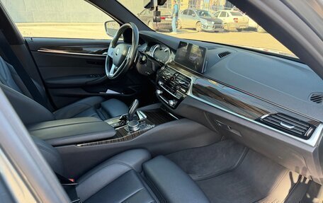 BMW 5 серия, 2018 год, 3 770 000 рублей, 21 фотография