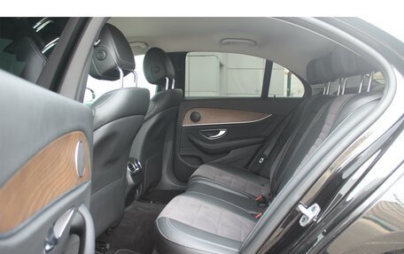 Mercedes-Benz E-Класс, 2019 год, 3 650 000 рублей, 14 фотография