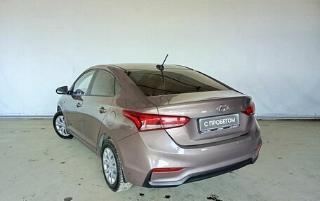 Hyundai Solaris II рестайлинг, 2018 год, 1 100 000 рублей, 4 фотография