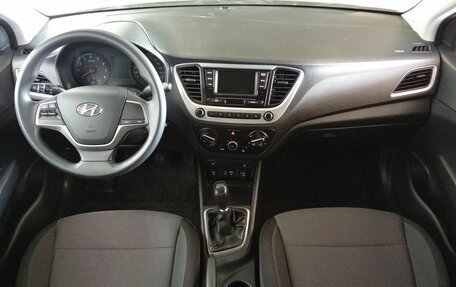 Hyundai Solaris II рестайлинг, 2018 год, 1 100 000 рублей, 9 фотография