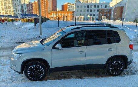 Volkswagen Tiguan I, 2011 год, 950 000 рублей, 3 фотография