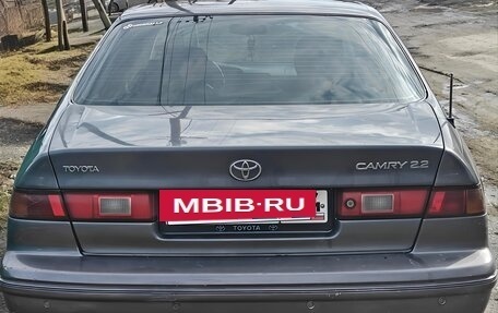 Toyota Camry, 1996 год, 330 000 рублей, 10 фотография