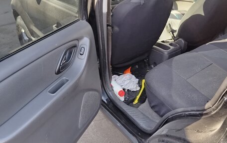 Ford Escape II, 2003 год, 300 000 рублей, 11 фотография