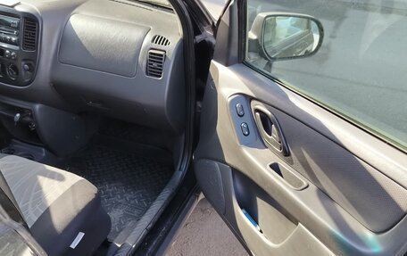 Ford Escape II, 2003 год, 300 000 рублей, 12 фотография