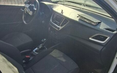 Hyundai Solaris II рестайлинг, 2020 год, 520 000 рублей, 11 фотография