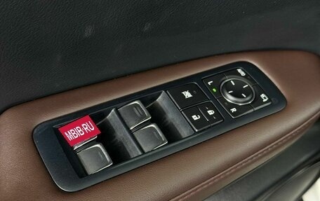 Lexus RX IV рестайлинг, 2019 год, 3 999 000 рублей, 30 фотография