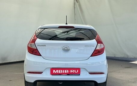 Hyundai Solaris II рестайлинг, 2015 год, 1 030 000 рублей, 6 фотография