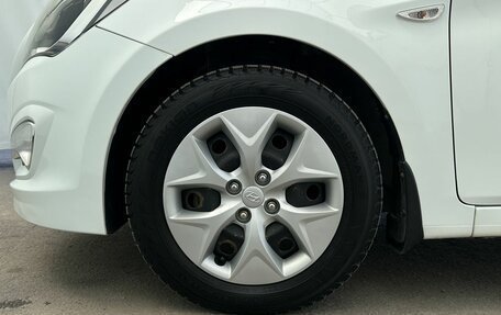 Hyundai Solaris II рестайлинг, 2015 год, 1 030 000 рублей, 18 фотография