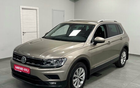 Volkswagen Tiguan II, 2018 год, 2 690 000 рублей, 1 фотография