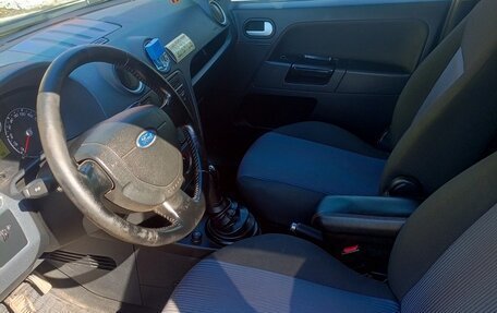 Ford Fusion I, 2006 год, 430 000 рублей, 6 фотография