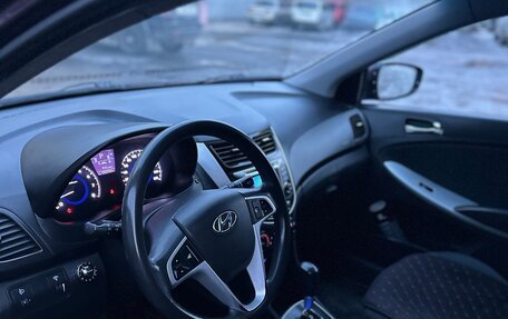 Hyundai Solaris II рестайлинг, 2011 год, 620 000 рублей, 4 фотография