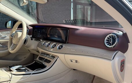 Mercedes-Benz CLS, 2018 год, 4 900 000 рублей, 11 фотография