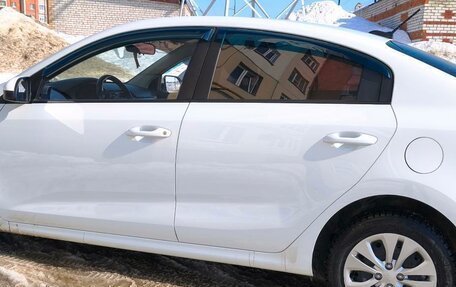 KIA Rio IV, 2017 год, 1 350 000 рублей, 9 фотография