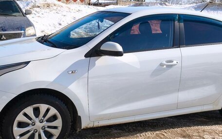 KIA Rio IV, 2017 год, 1 350 000 рублей, 3 фотография