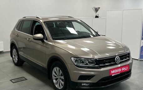 Volkswagen Tiguan II, 2018 год, 2 690 000 рублей, 3 фотография
