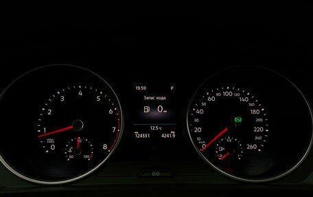 Volkswagen Tiguan II, 2018 год, 2 690 000 рублей, 9 фотография