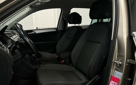 Volkswagen Tiguan II, 2018 год, 2 690 000 рублей, 18 фотография