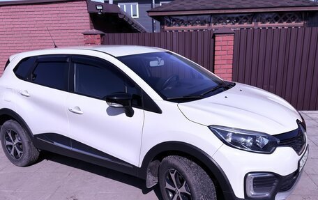 Renault Kaptur I рестайлинг, 2019 год, 1 750 000 рублей, 2 фотография
