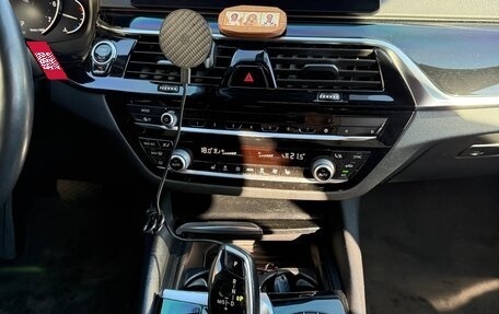 BMW 5 серия, 2019 год, 2 950 000 рублей, 6 фотография