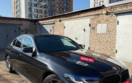 BMW 5 серия, 2019 год, 2 950 000 рублей, 2 фотография