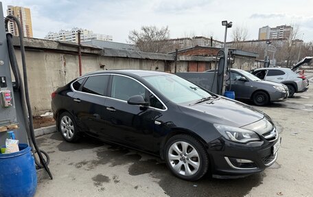 Opel Astra J, 2013 год, 790 000 рублей, 4 фотография