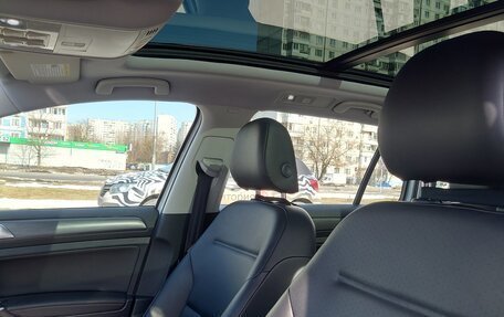 Volkswagen Golf VII, 2019 год, 2 070 000 рублей, 11 фотография