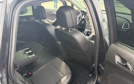 Opel Astra J, 2013 год, 790 000 рублей, 10 фотография